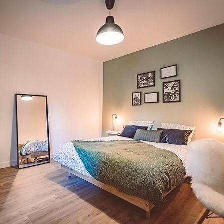 La Suite - Paisible et à deux pas de la gare Reims Esterno foto