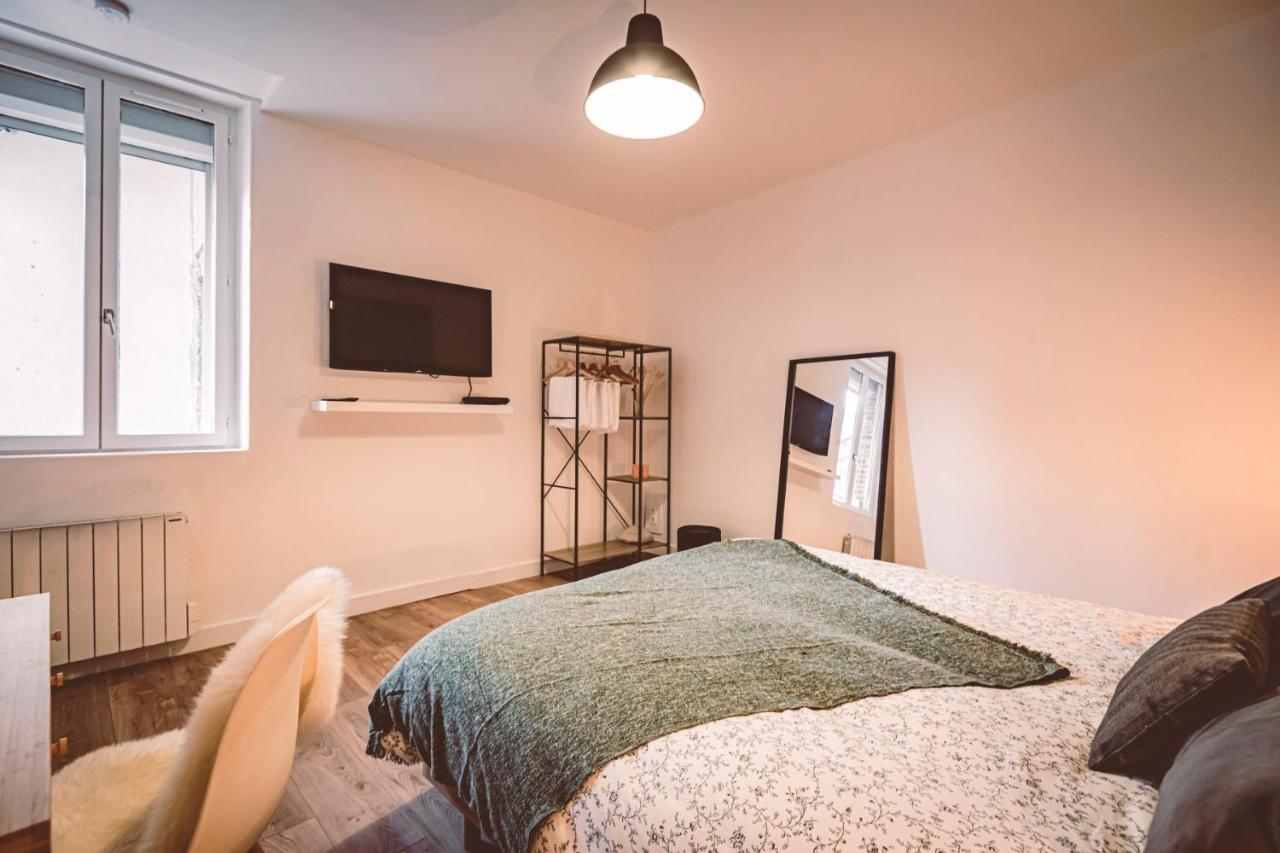 La Suite - Paisible et à deux pas de la gare Reims Esterno foto